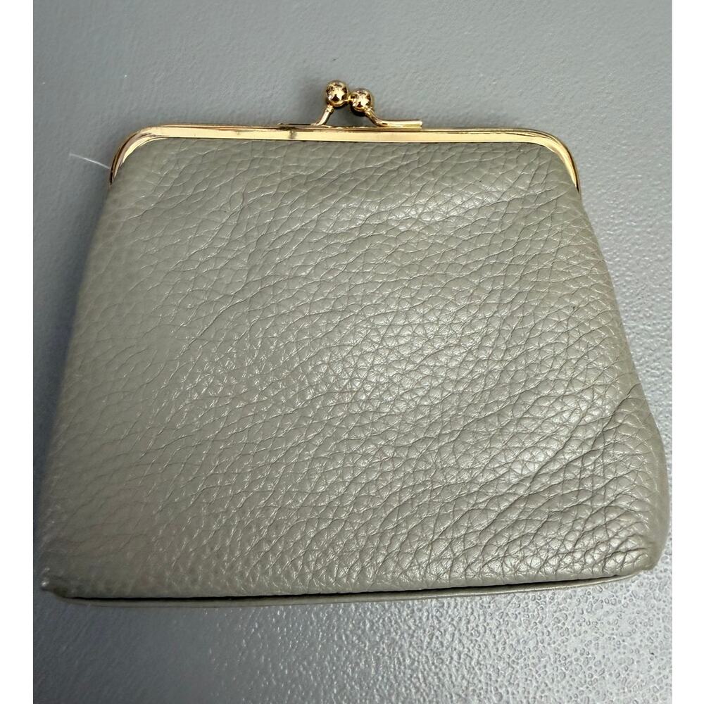 Dooney & Bourke Gray Pebbled Leather Kiss Lock Frame Wallet Coin Purse - Picture 3 of 10